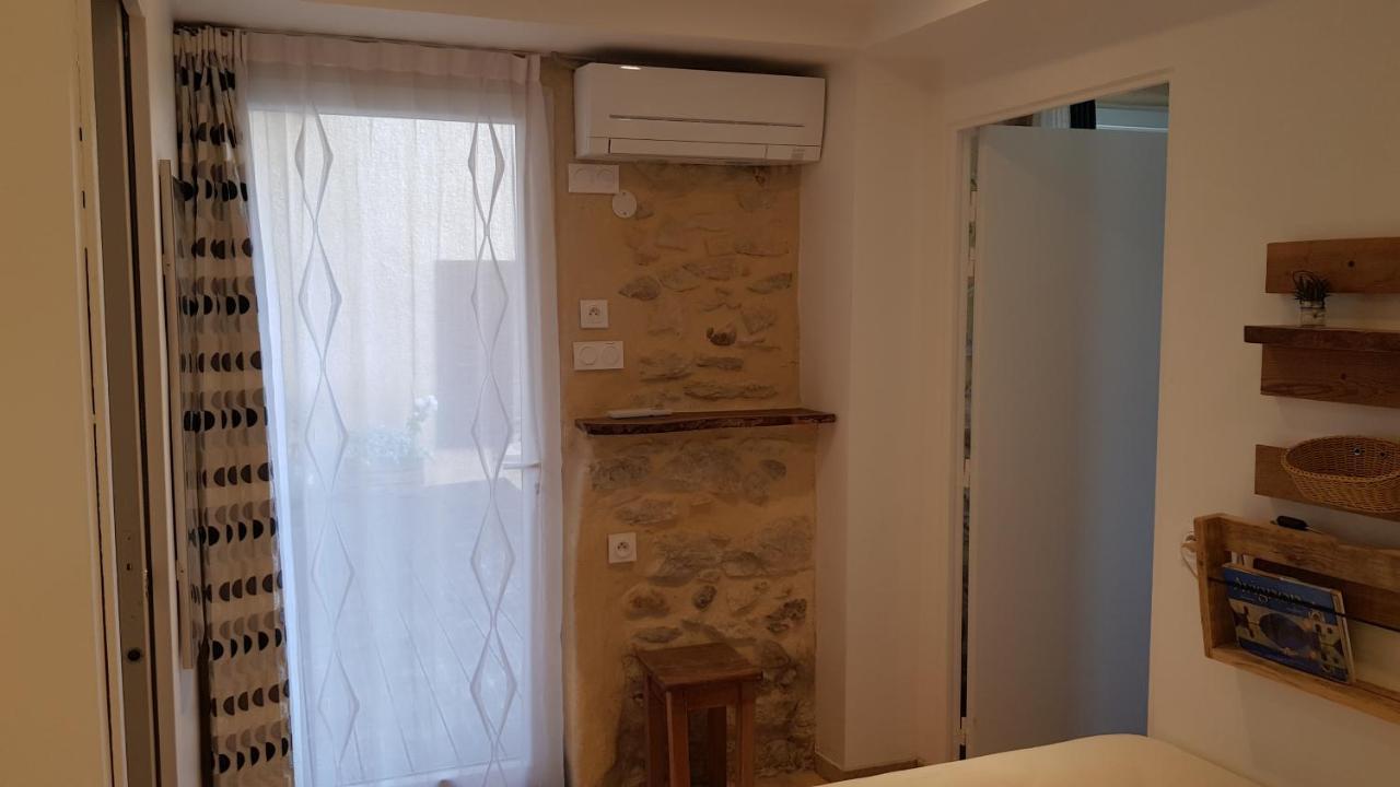 Maison Au Calme En Campagne Climatisee Caderousse المظهر الخارجي الصورة